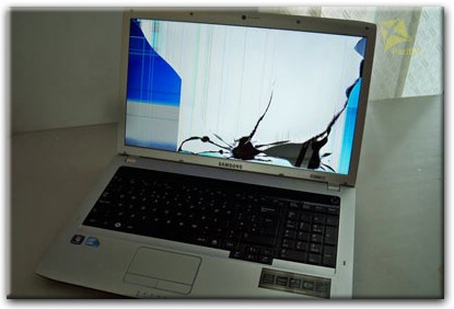 замена матрицы на ноутбуке Samsung в Зеленограде